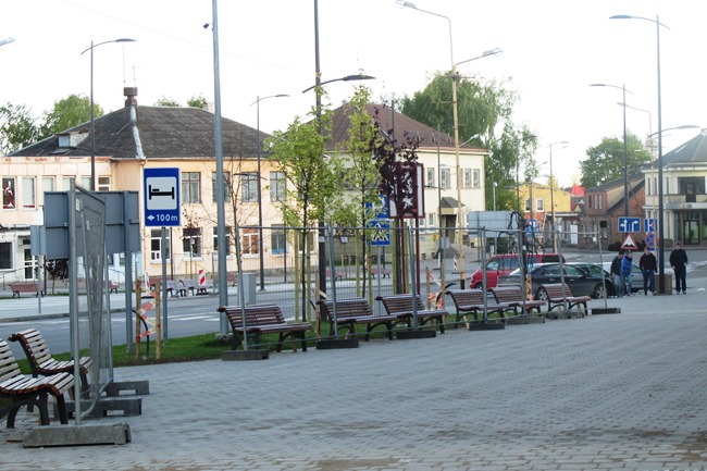 Joniškio miesto aikštė